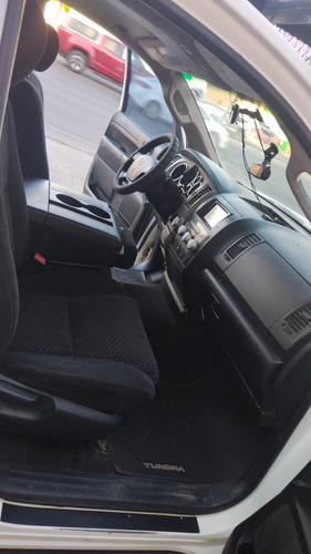 Toyota Tundra 5.7 Sr5 V8 Doble Cab 4x2 At