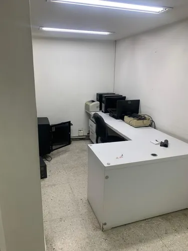 Casa Con Excelente Ubicacion Y Valorizacion. Es Una Muy Buena Oportunidad De Inversion.