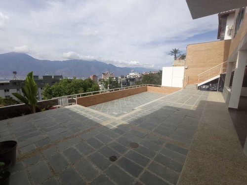 Imagen 5 de 30 de Se Vende Casa 450m2 5h/7b/4p Los Naranjos 1401