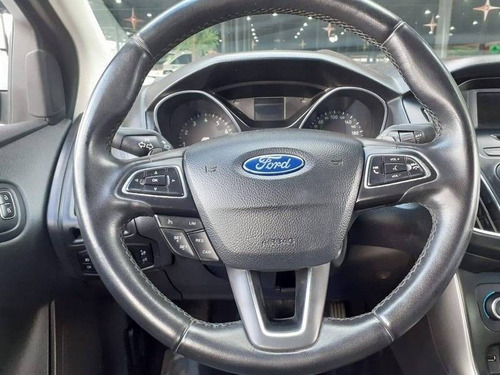 Ford Focus 2.0 Se Plus Fastback 16v Flex 4p Powershift