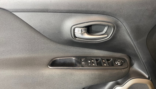 Imagem 8 de 15 de 124253 - Jeep Renegade 2016 Com Garantia