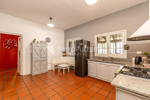 Venta Casa 3 Ambientes Con Jardín, Piscina Y Cochera En Palomar.