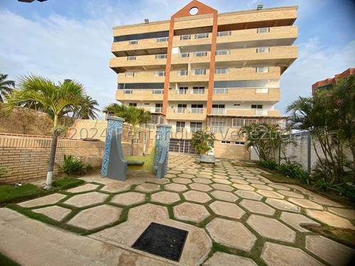 Mayra Lara Rah Vende Bello Apartamento Tipo Estudio En Chichiriviche, Playa Sur, En Conjunto Exclusivo Con Hermosa Piscina Con Tobogán, Vista Al Mar, 58mts2, 1 Hab., 2 Baños, 1 P/e
