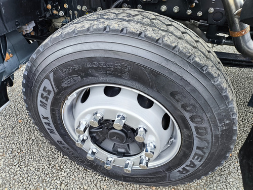 Mercedes-benz Axor 3131 6x4 Traçado Ano 2022 Com Retarder