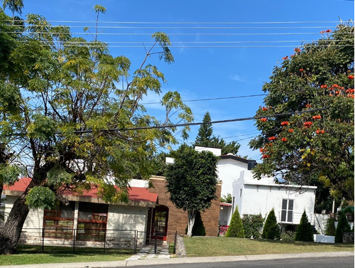 Bonita Casa Tipo Cabaña