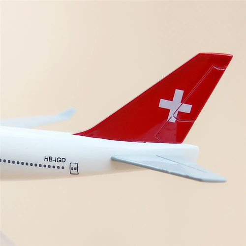 Imagen 7 de 10 de Boeing 747-400, Jumbo, Compañia Suiza Swissair, Escala 1:500