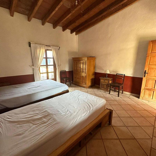 Magnífico Rancho Ganadero Con Excelentes Instalaciones Sup. 25 Hectáreas.