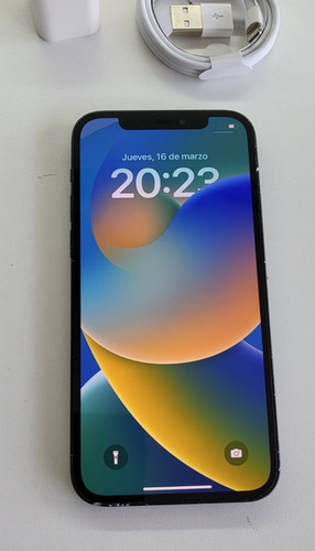 Imagen 3 de 7 de iPhone 12 128 Gb - Negro - Batería 96% - Pequeña Marca