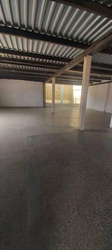 Imagen 6 de 8 de Galpon En Alquiler, Los Mesones, Barcelona