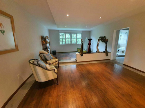 Majestuosa Residencia En Jardines Del Pedregal (r)