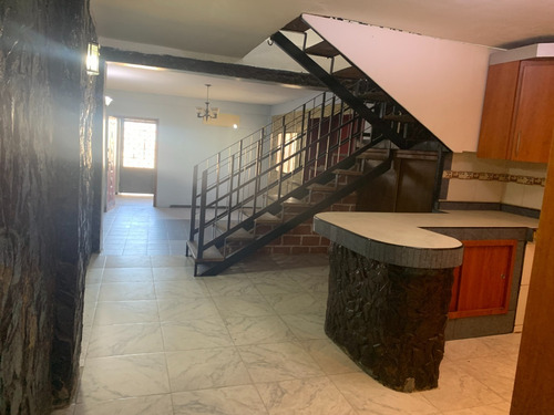 Imagen 10 de 19 de En Venta Casa En Carirubana