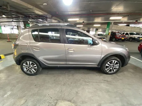 Renault Stepway 1.6 Intens