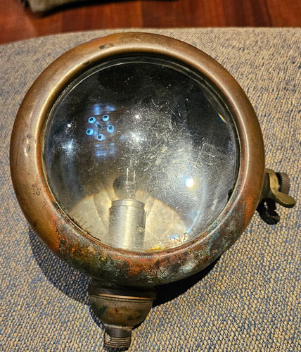 Pequeño Faro Francés. Marca Besnard (Usado)