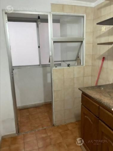 Apartamento - Centro Vivienda U Oficina, Porteria 24hs, A 1 De 18, Gc: Aprox 3.500$