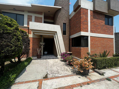 Venta De Casa En Santa Ana Tlapaltitlán Toluca A Dos Cuadras De Comonfort