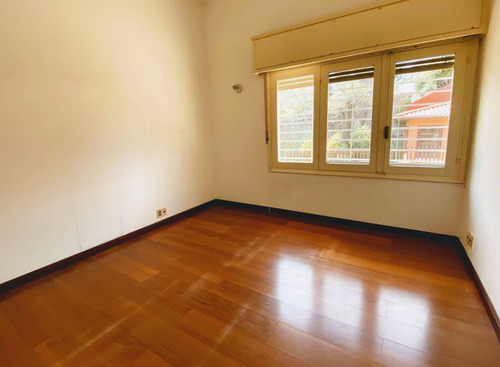 Imagen 20 de 24 de Venta Casa Con 3 Dormitorios, 3 Baã¿â±os, Piscina Y Jardã¿ân En Carrasco Sur A Cuadras De La Rambla