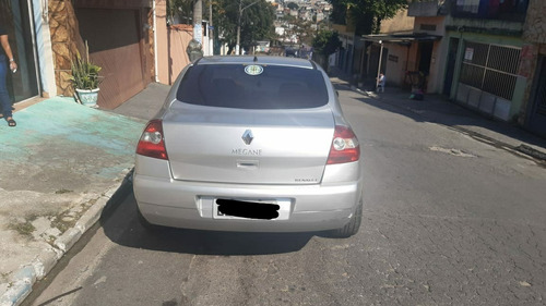 Renault Megane 2008 1.6 Dynamique Hi-flex 4p
