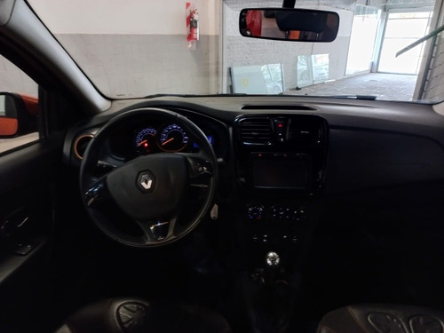 Imagen 7 de 9 de Renault Sandero Stepway 2015 1.6 Privilege Nav 105cv