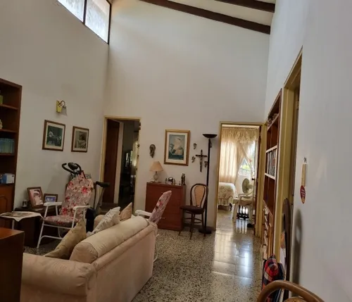 Vendo Casa En Ciudad Jardín Cali