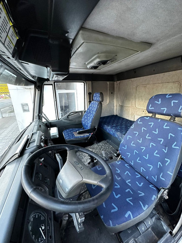 Iveco Tector 1722 Empresa