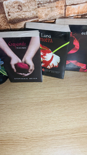 Luna Nueva: Bestseller De Stephenie Meyer (2019) (Usado)