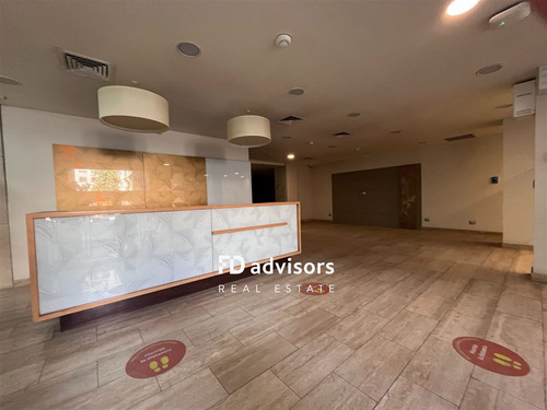 Local Y Oficinas Alto Estándar Ideal Atención De Publico