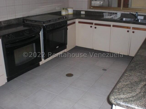Imagen 8 de 13 de Casa Venta La Lagunita Country Club 22-19881 Caro Fermoso 0424-2083128
