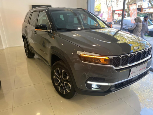 Imagen 4 de 16 de Jeep Commander Limited 4x4 H