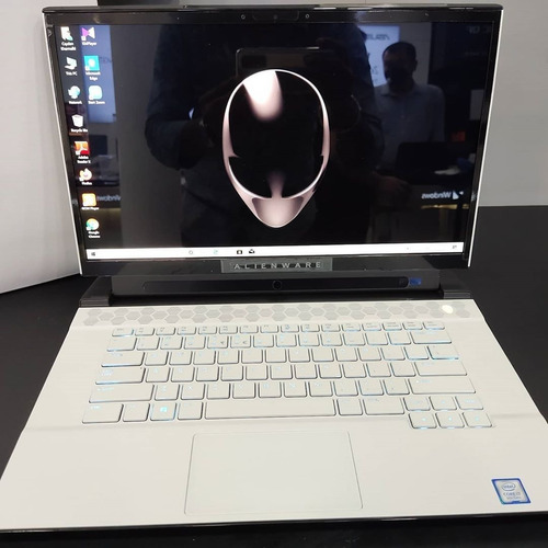 Imagen 3 de 8 de Alienaware M15 Core I7 9th Gen