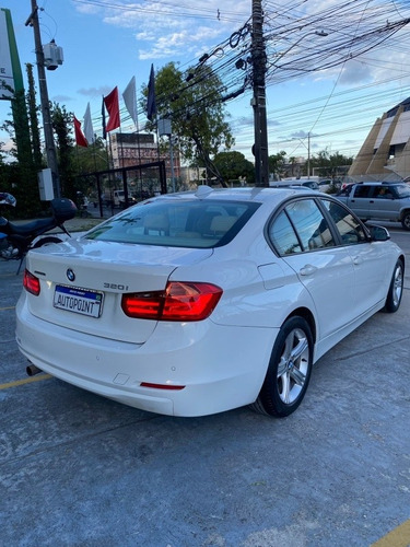Imagem 10 de 15 de Bmw Serie 3 2015 2.0 Active Flex Aut. 4p