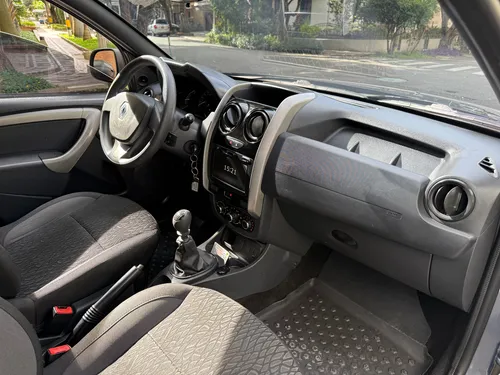 Renault Duster Oroch 2.0 Intens 4x2 Mec.