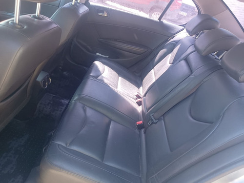 Peugeot 408 Allure 2.0 triptonic