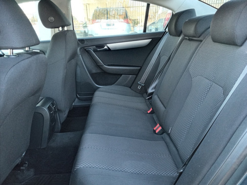 Imagen 8 de 9 de Volkswagen Passat 1.8 Tsi Confort 2014