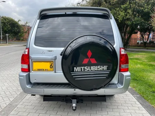 Mitsubishi Montero 3.8 V67