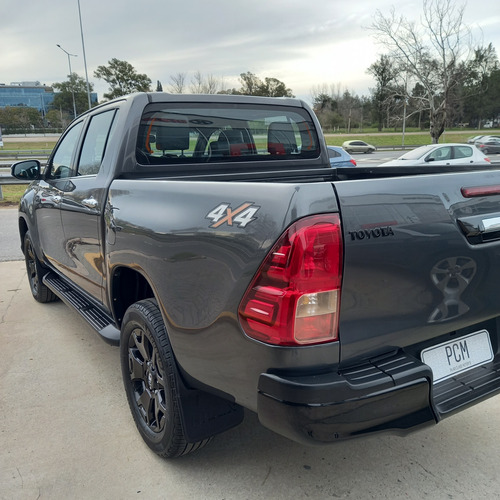 Toyota Hilux 2.8 Cd Srx 177cv 4x4