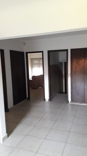 Imagen 13 de 30 de Chalet 5 Ambientes López Y Planes 700
