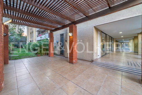 Vende 2d/2b. Excelente Ubicación.