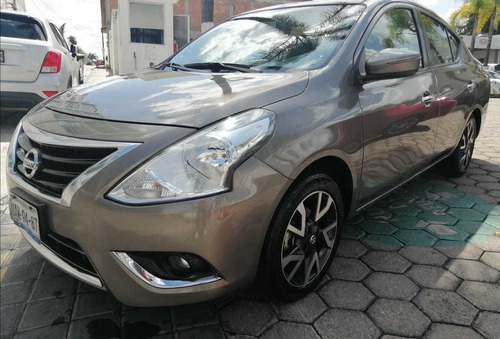 Imagen 1 de 15 de Nissan Versa 2017 1.6 Exclusive Navi At