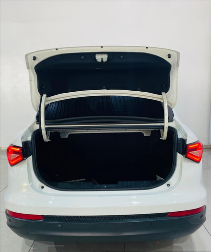 Fiat Cronos 1.8 E.torq Precision