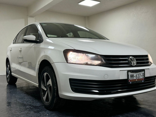 Volkswagen Vento 1.6 Starline At
