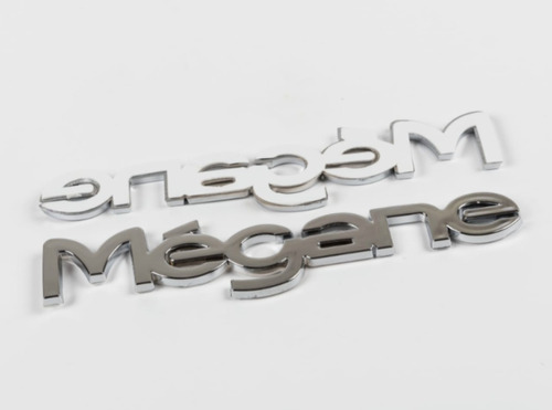 Imagen 1 de 1 de Emblema Megane Emblema Renault Megane Baul Maleta Adhesivo