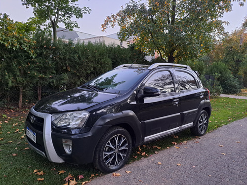 Toyota Etios 1.5 Cross