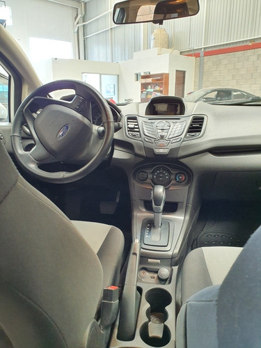 Imagen 14 de 15 de Ford Fiesta 1.6 S Sedan At 2016