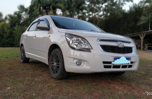 Imagem 9 de 15 de Chevrolet Cobalt 2013 1.4 Lt 4p