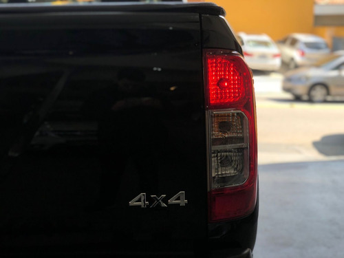 Imagem 22 de 25 de Nissan Frontier S Cd 4x4 2.3 Tb Diesel Mec. 2021 Impecável