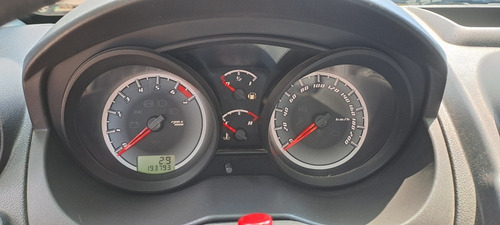 Imagen 17 de 20 de Ford Fiesta Max 1.6 Ambiente Plus Con Gnc