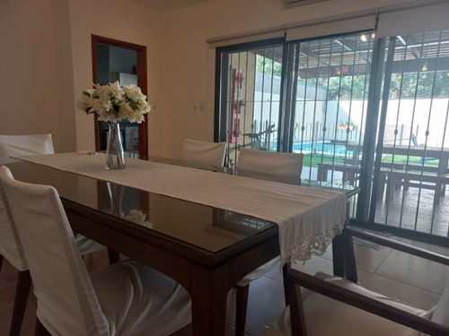 Hermosa Y Moderna Casa En Venta, Marcos Paz