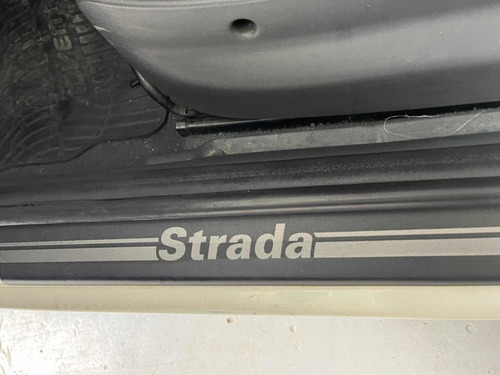 Imagen 9 de 14 de Fiat Strada 2018 1.4 Working Cs