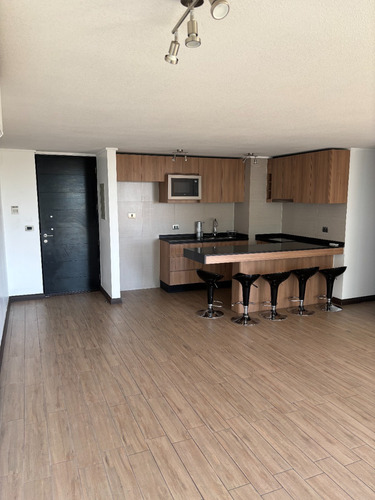 Departamento En Av. Las Condes Cerca De Clinica Las Condes