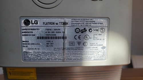 Monitor Lg Flatron Ez T730sh 17 Crt Retro Vga Gris (Usado)